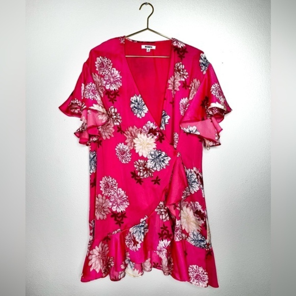 BB Dakota Kirsten floral mini wrap dress neon hot pink flower print